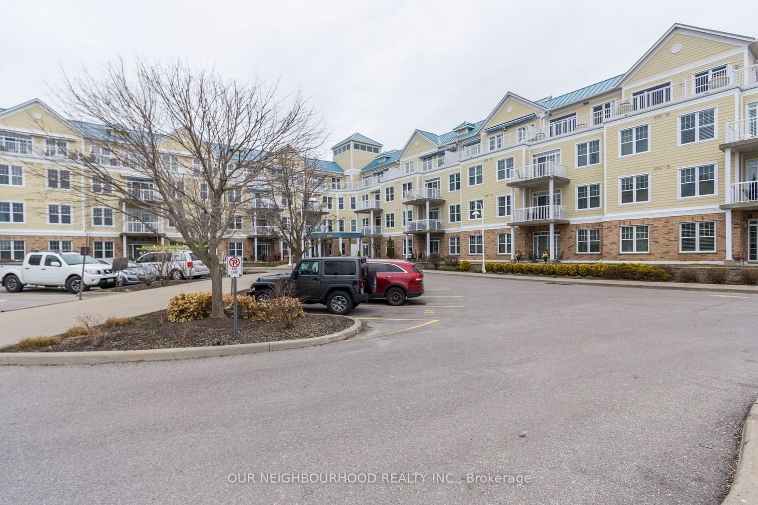 Harbour Walk, Cobourg, Toronto