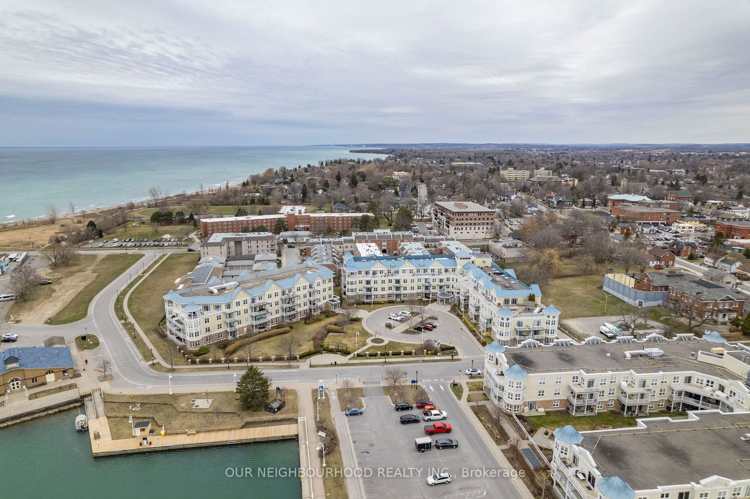 Harbour Walk, Cobourg, Toronto