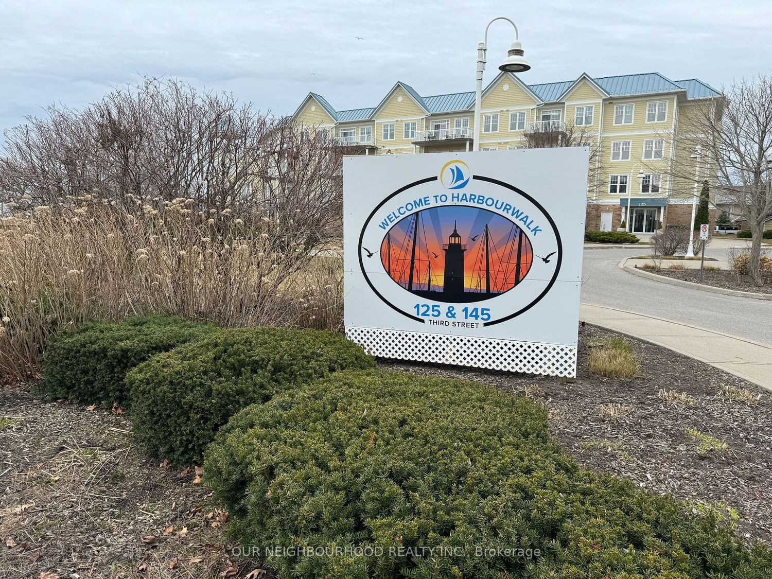 Harbour Walk, Cobourg, Toronto