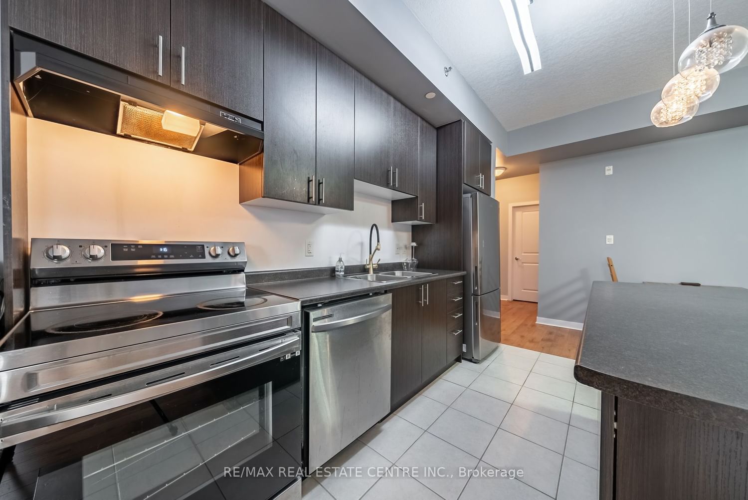 90 Charlton Ave W, unit 502 for sale - image #17