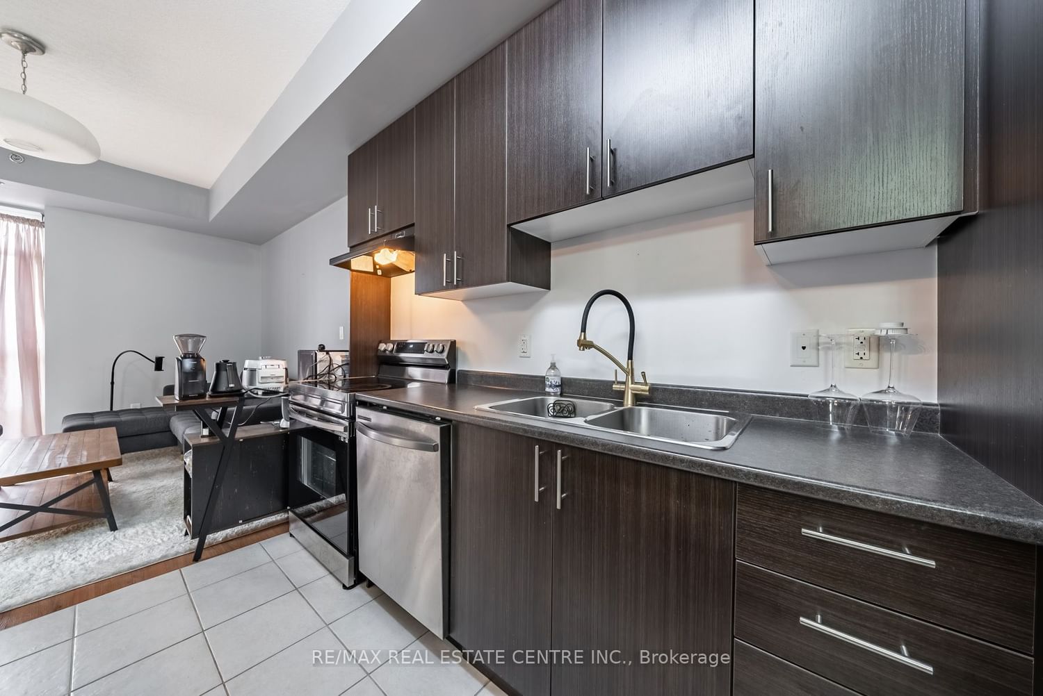 90 Charlton Ave W, unit 502 for sale - image #18