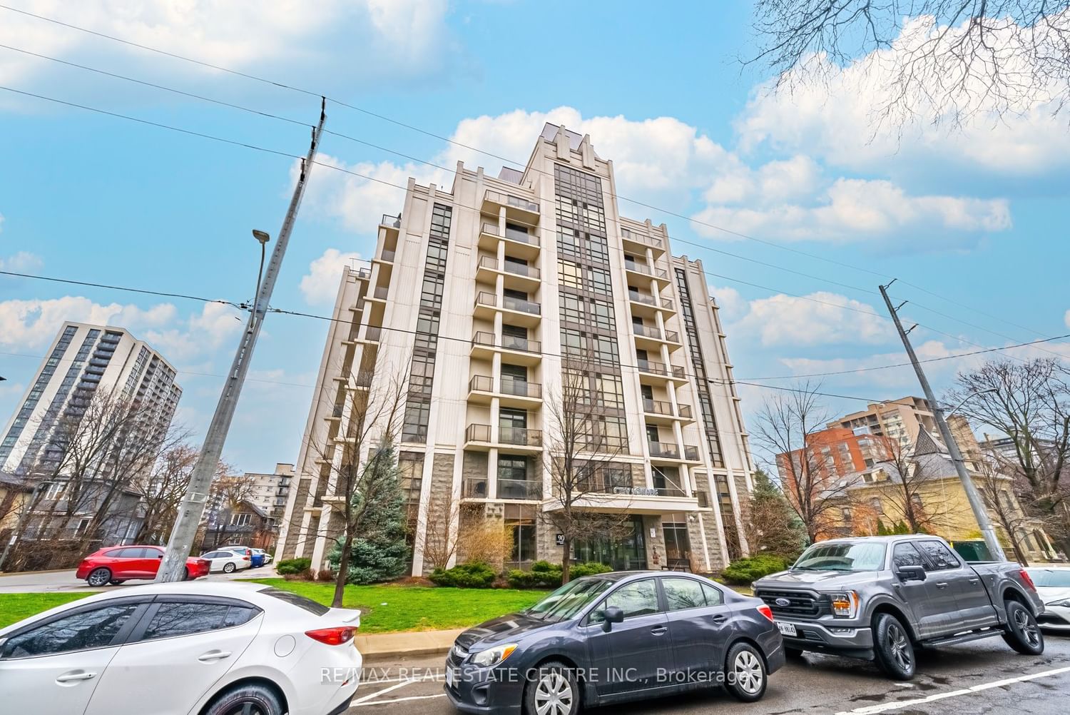 90 Charlton Ave W, unit 502 for sale - image #2