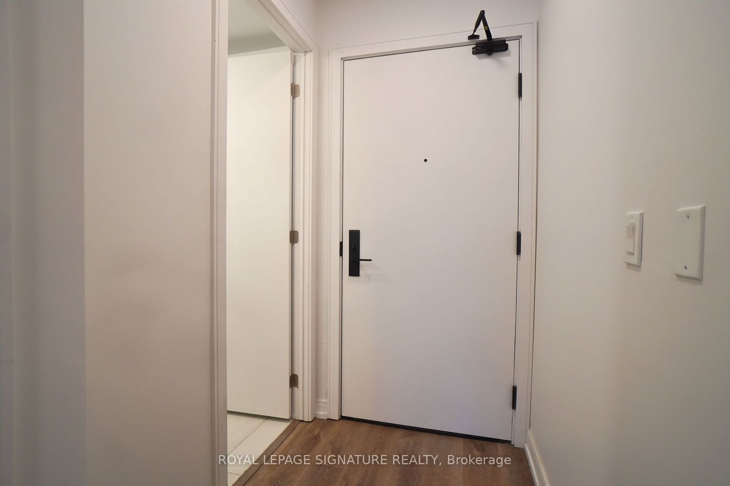 1 Jarvis St, unit 1403 for rent