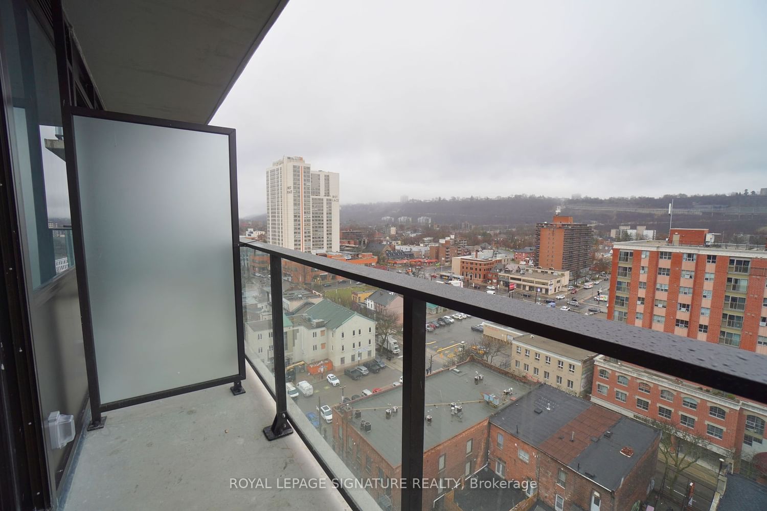 1 Jarvis St, unit 1403 for rent