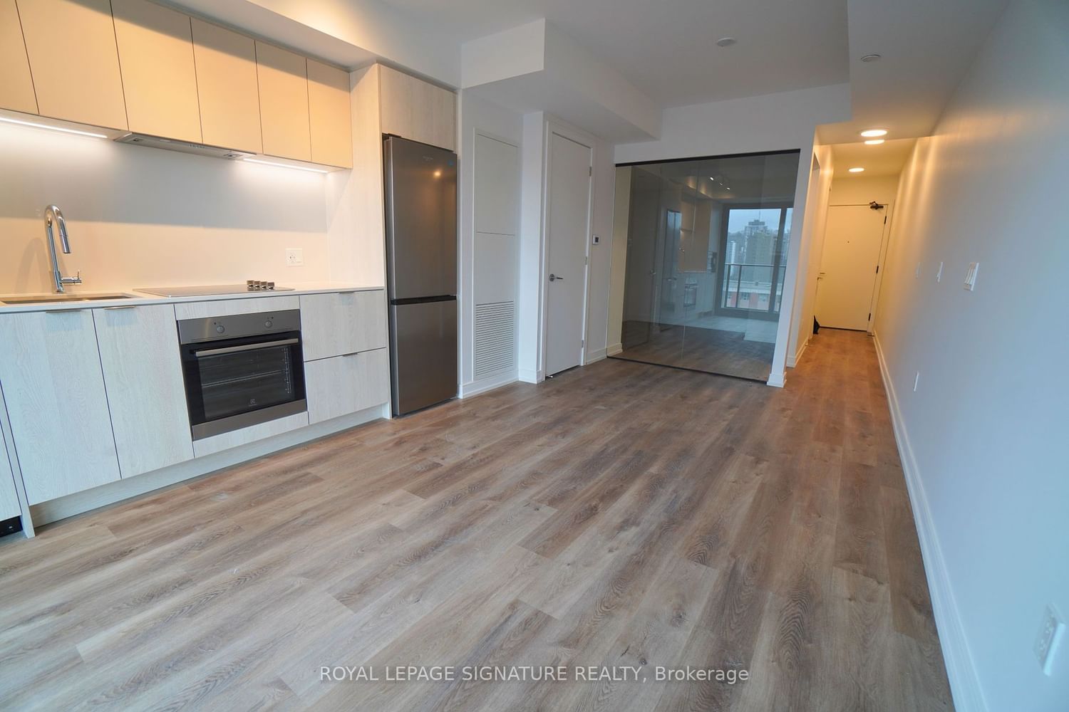 1 Jarvis St, unit 1403 for rent