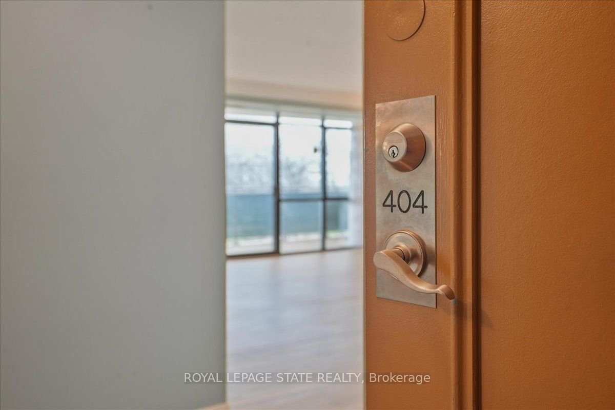 301 Frances Ave, unit 404 for sale - image #7