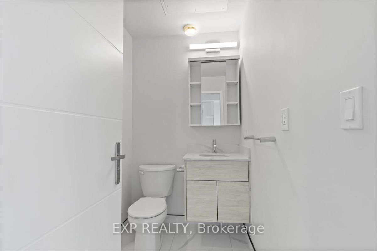60 Frederick St, unit 3813 for rent - image #10