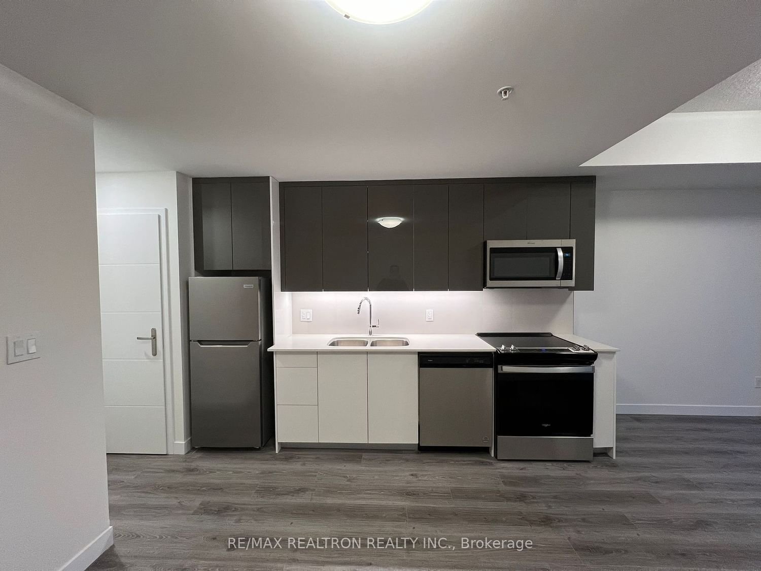 60 Frederick St, unit 3805 for rent - image #4
