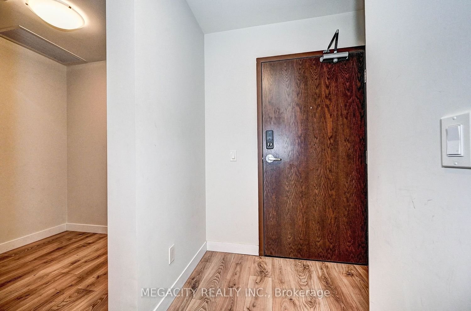 60 Frederick St, unit 305 for rent - image #10
