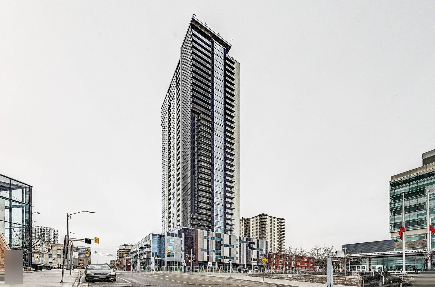 60 Frederick St, unit 305 for rent - image #3