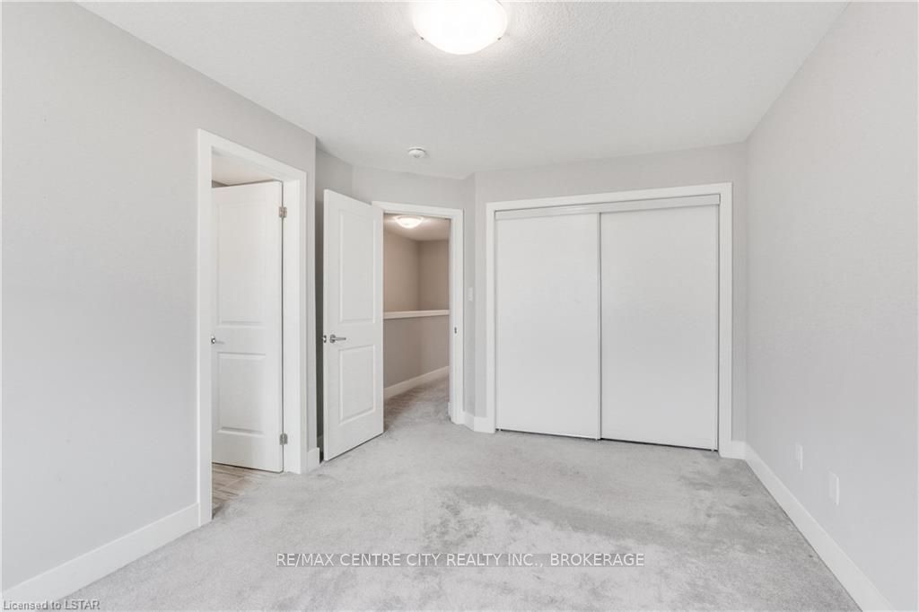 2070 Meadowgate Blvd, unit 106 for sale - image #31