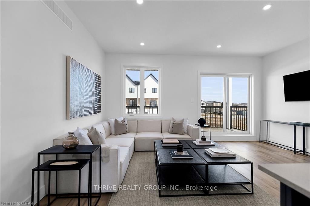 1595 Capri Cres, unit 58 for sale - image #10