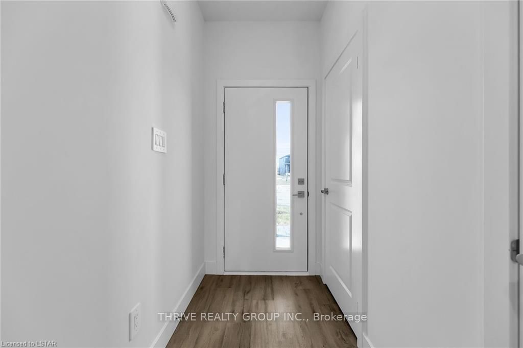 1595 Capri Cres, unit 58 for sale - image #4