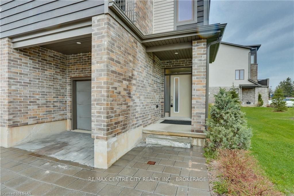 2070 Meadowgate Blvd, unit 1 for sale - image #3