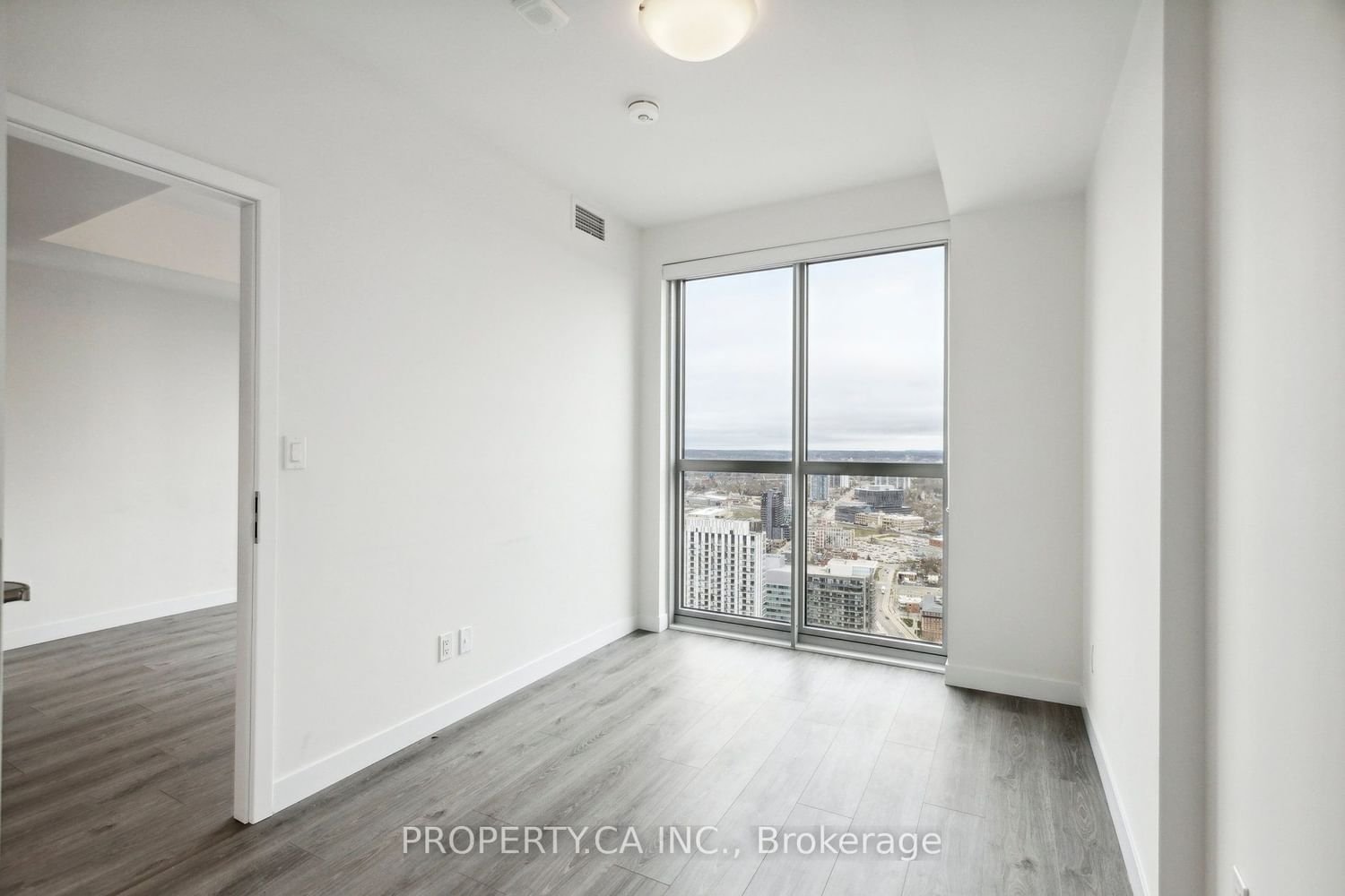 60 Frederick St, unit 3908 for rent - image #13