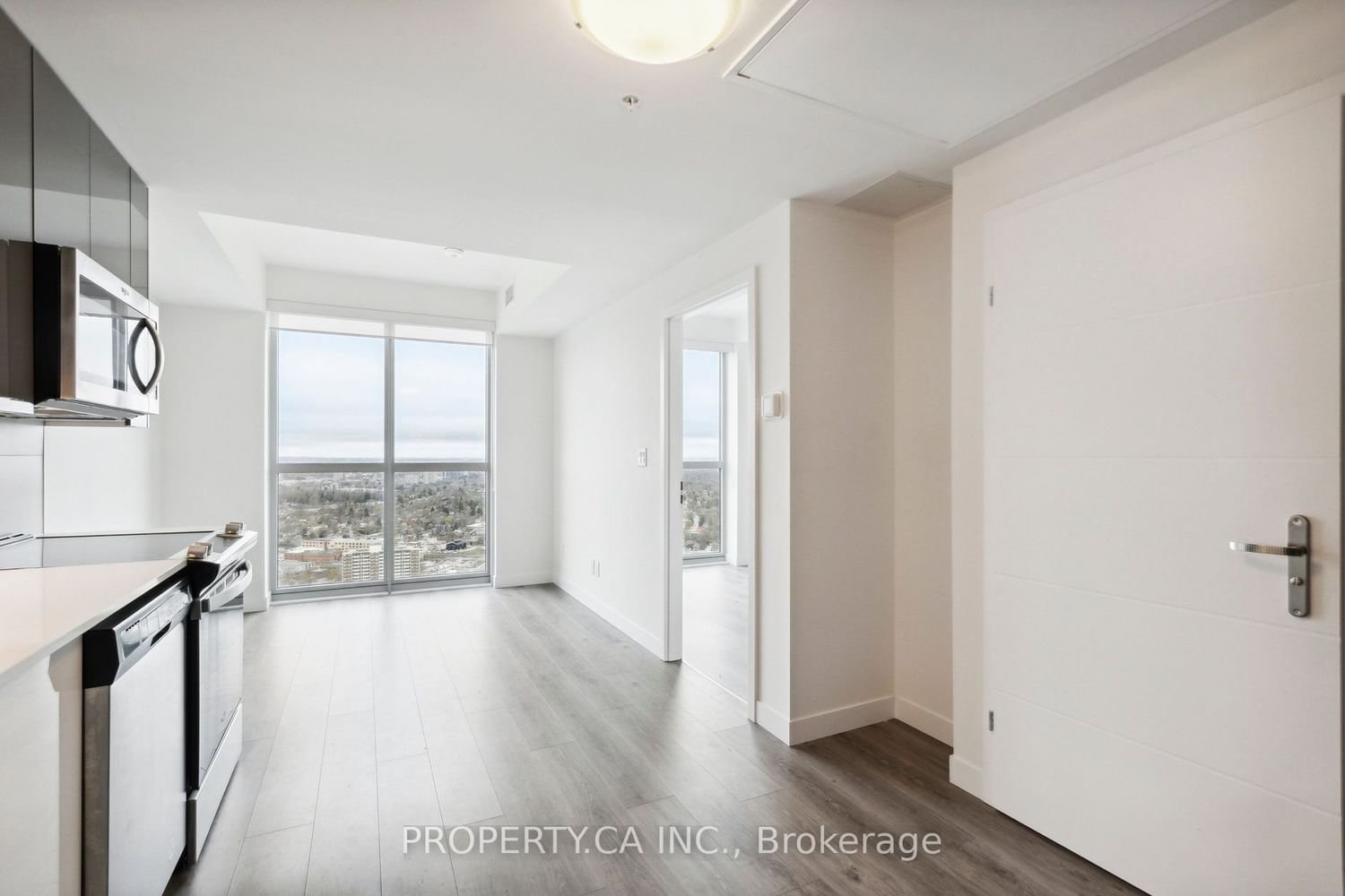 60 Frederick St, unit 3908 for rent - image #6