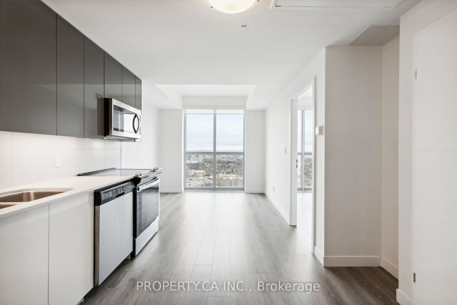 60 Frederick St, unit 3908 for rent - image #9