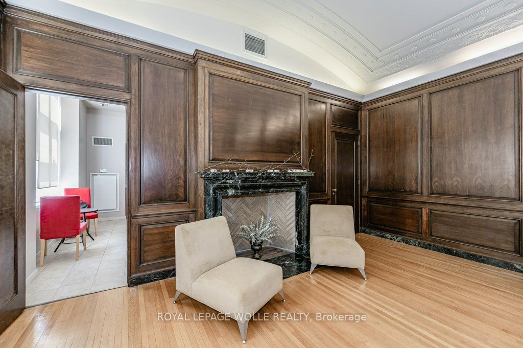 404 King St W, unit 217 for sale - image #15