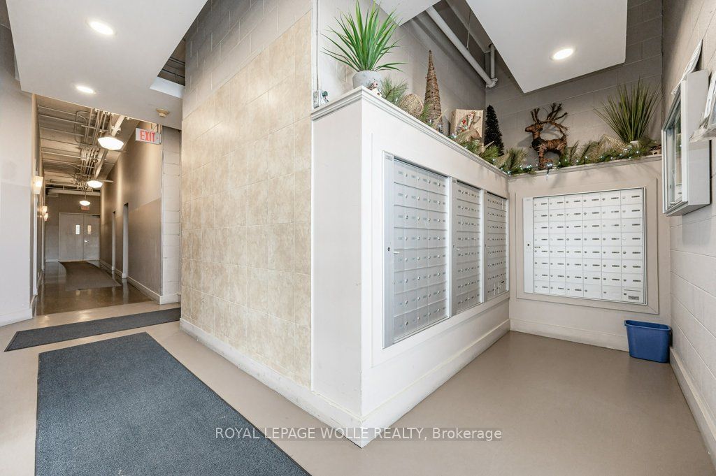 404 King St W, unit 217 for sale - image #6