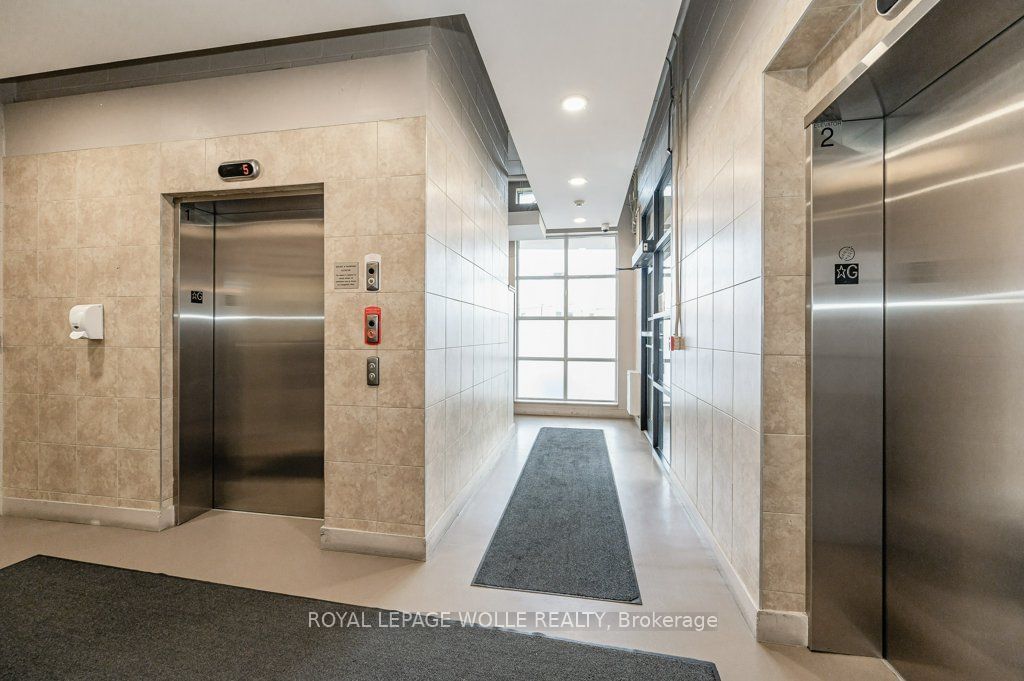 404 King St W, unit 217 for sale - image #8