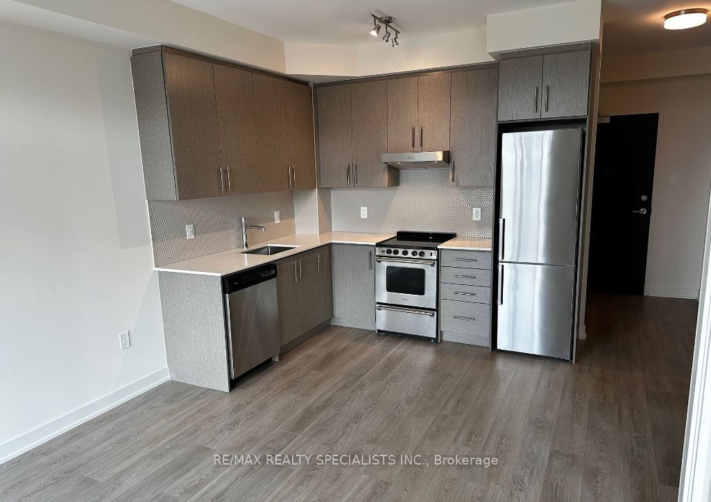 212 King William St, unit 1016 for sale