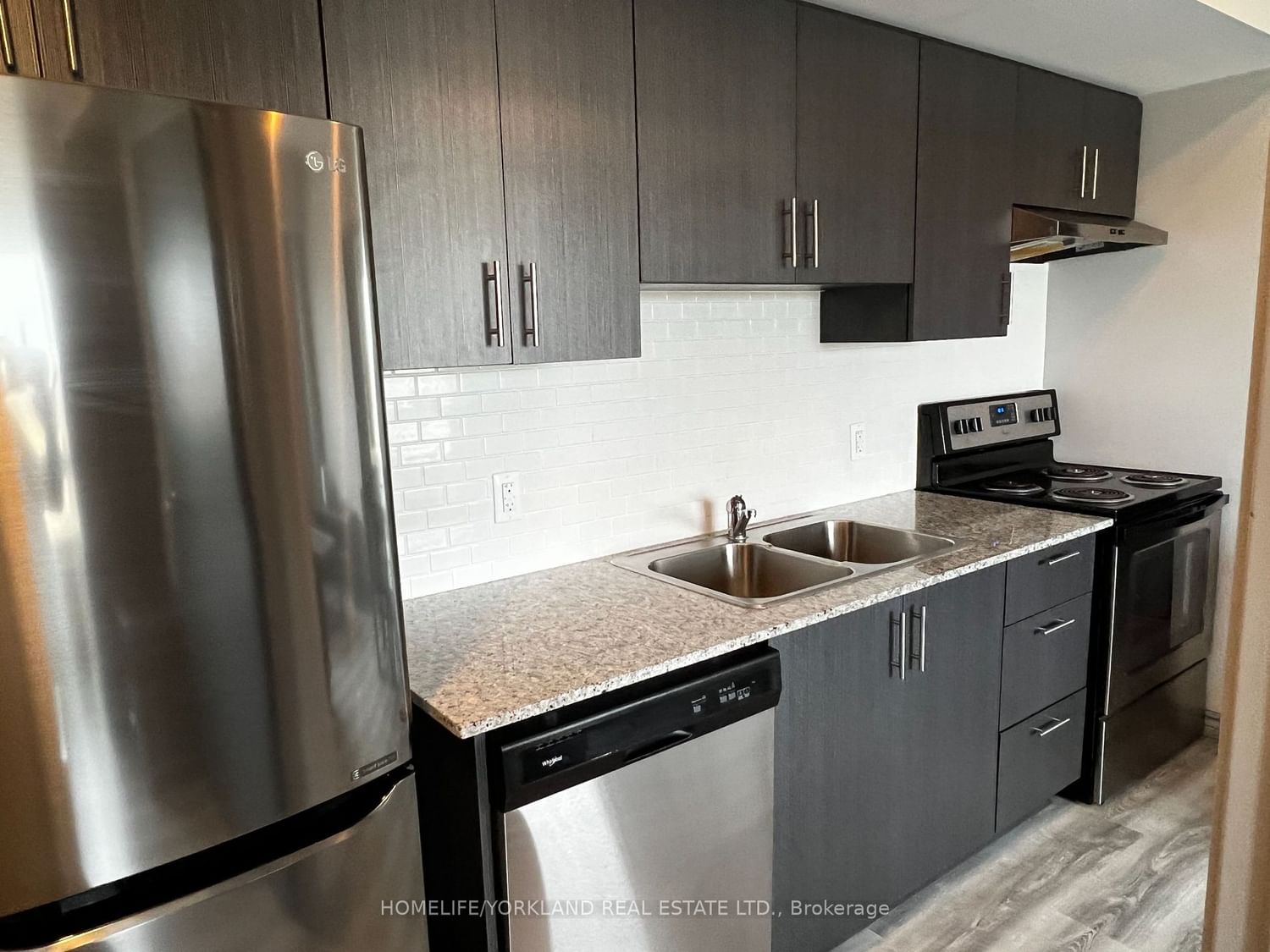 275 Larch St, unit G613 for sale - image #5