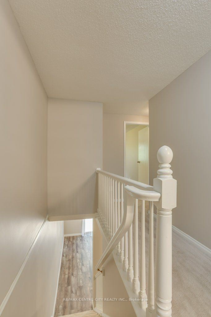 25 Erica Cres, unit 52 for sale - image #17