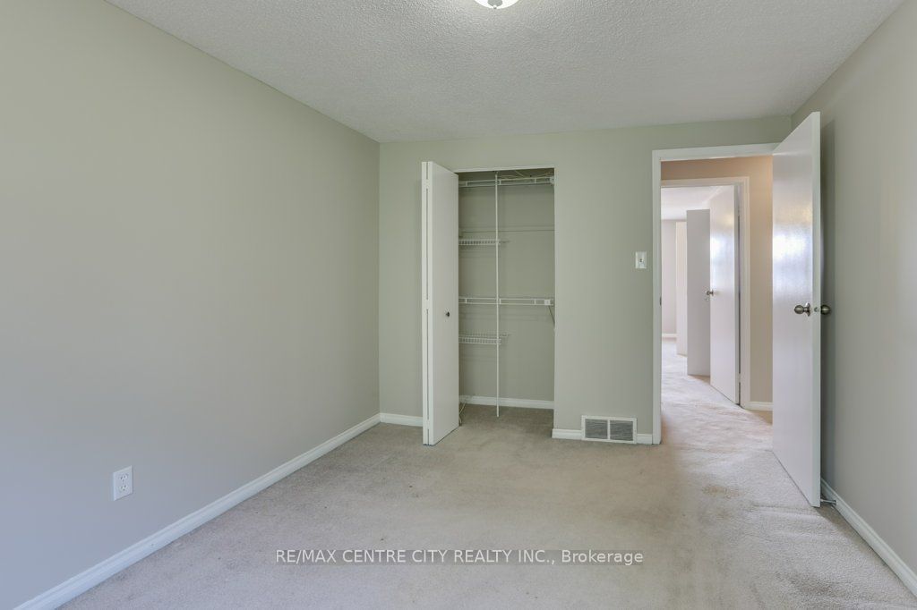 25 Erica Cres, unit 52 for sale - image #22