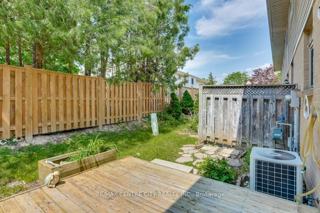 25 Erica Cres, unit 52 for sale - image #37