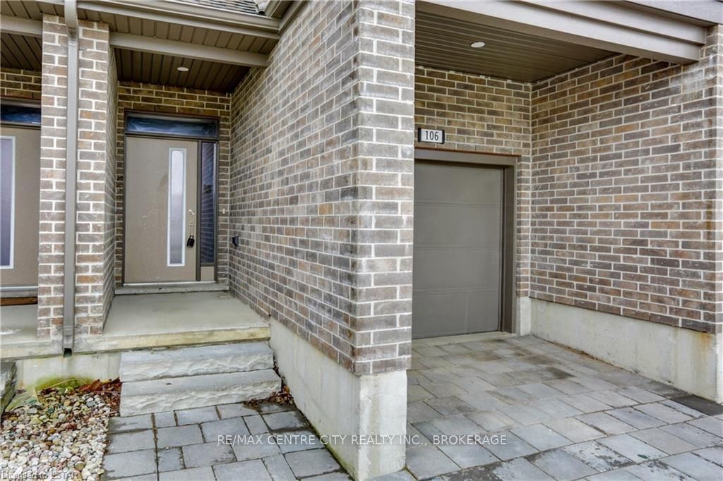 2070 Meadowgate Blvd, unit 106 for sale - image #2