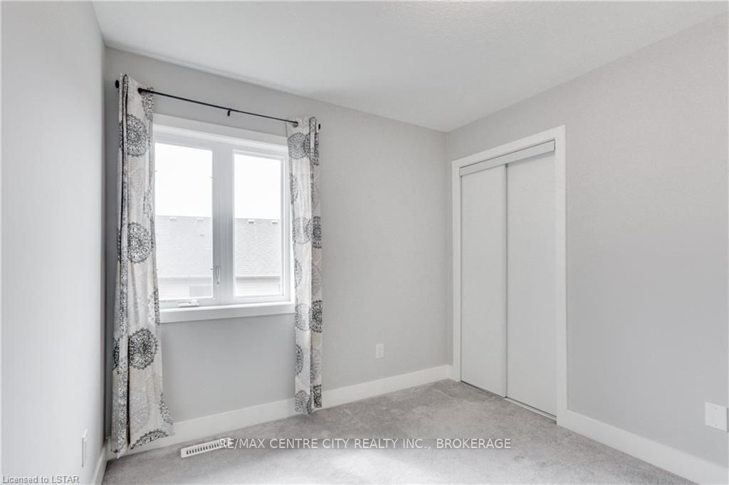 2070 Meadowgate Blvd, unit 106 for sale - image #35