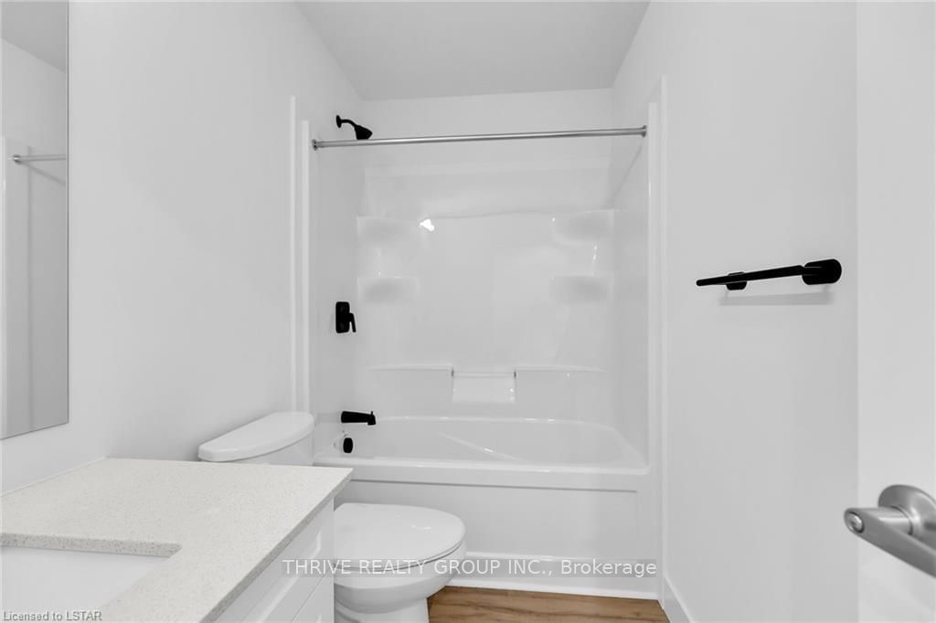 1595 Capri Cres, unit 70 for sale - image #29