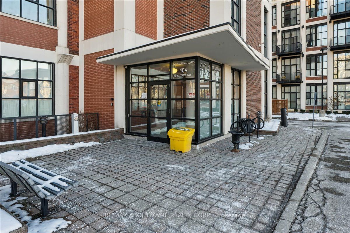 404 King St W, unit 232 for sale - image #28