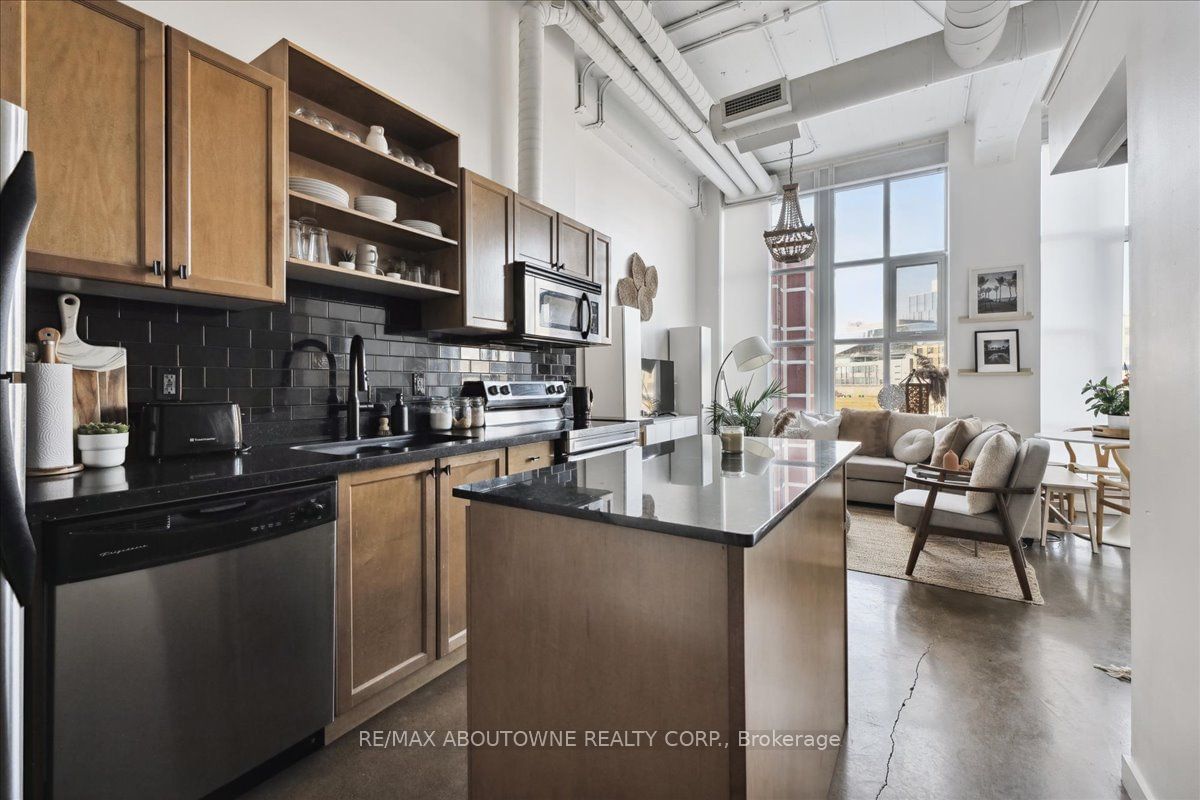 404 King St W, unit 232 for sale - image #7