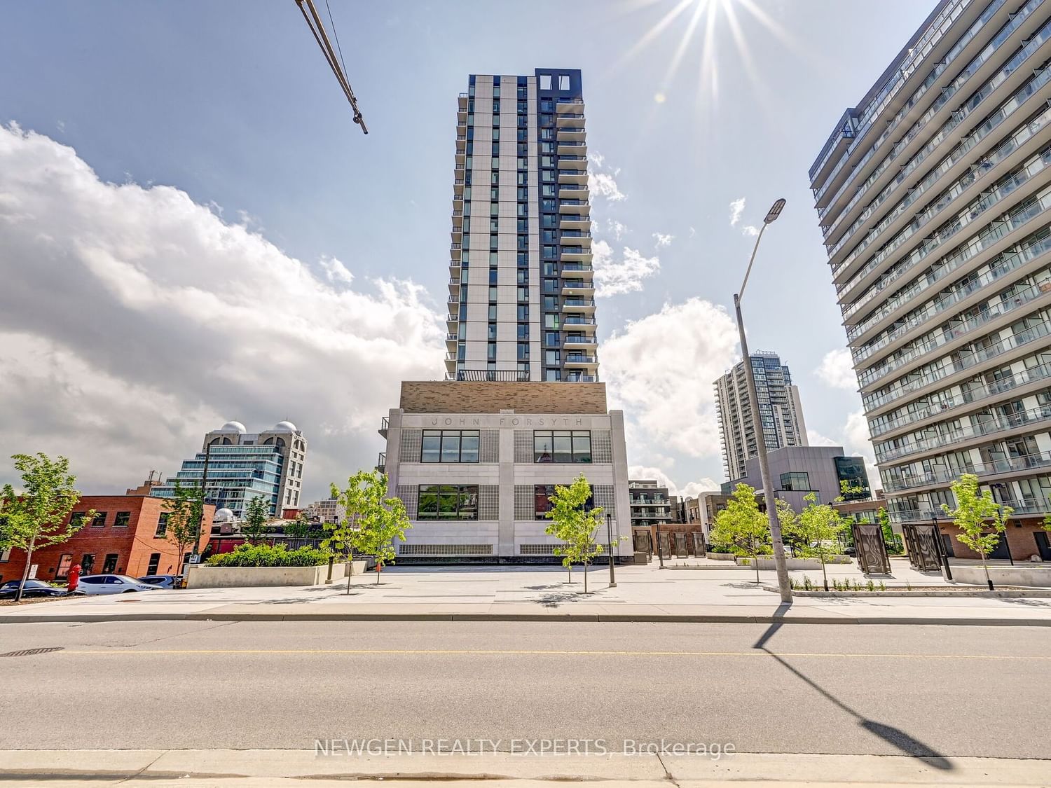 55 Duke St W, unit 508 for sale - image #1