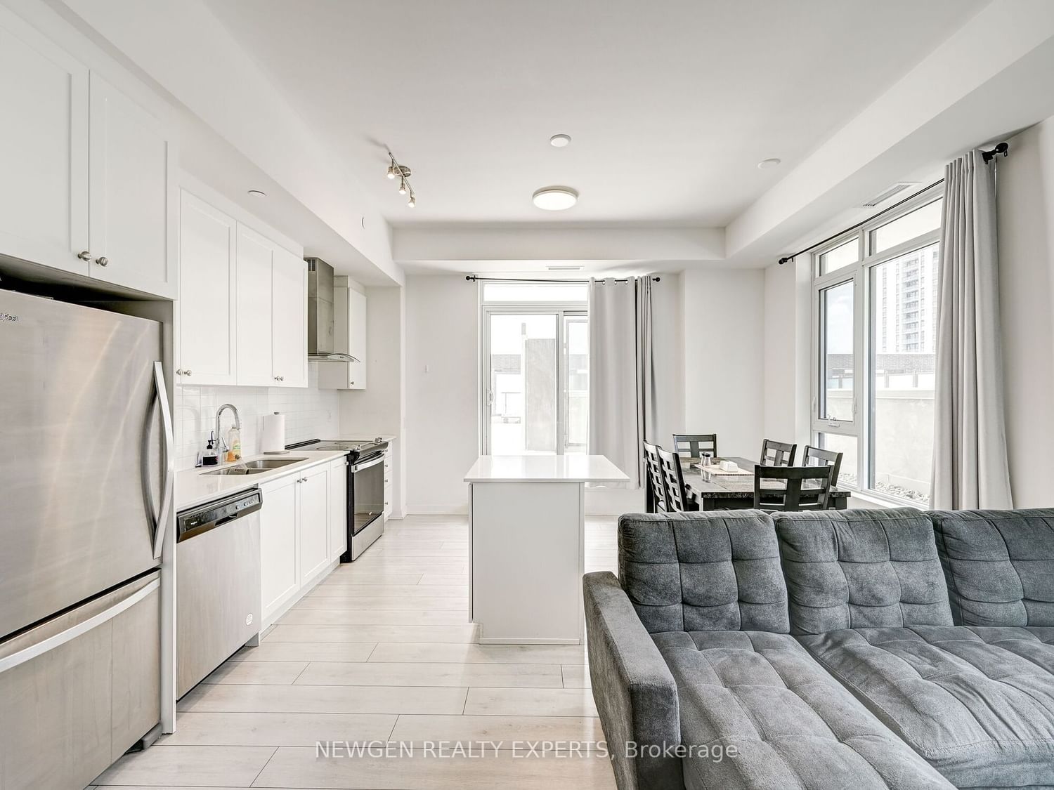 55 Duke St W, unit 508 for sale