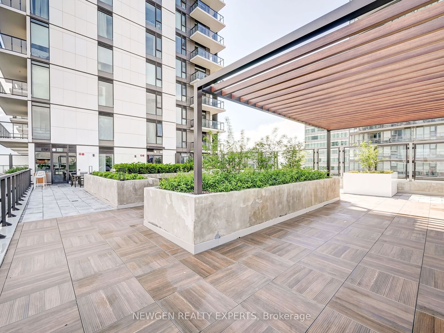 55 Duke St W, unit 508 for sale - image #37