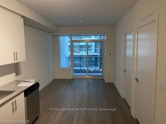 212 King William St, unit 508 for rent