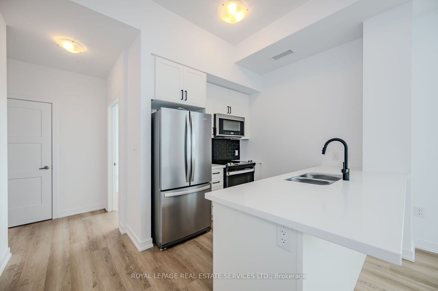 470 Dundas St E, unit 517 for rent - image #8