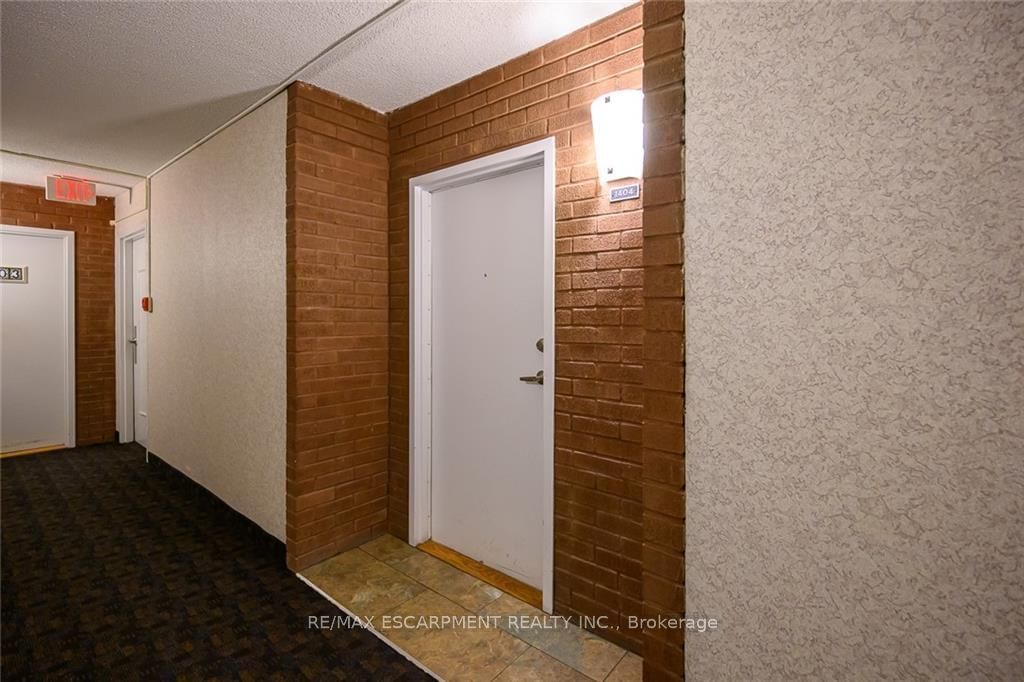 1966 Main St W, unit 1404 for sale - image #4