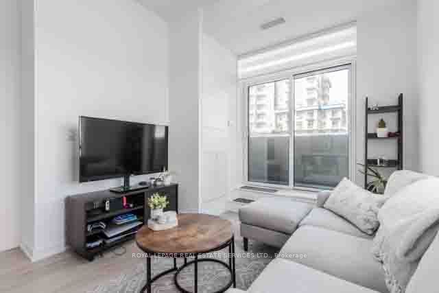 460 DUNDAS St E, unit 519 for rent - image #14