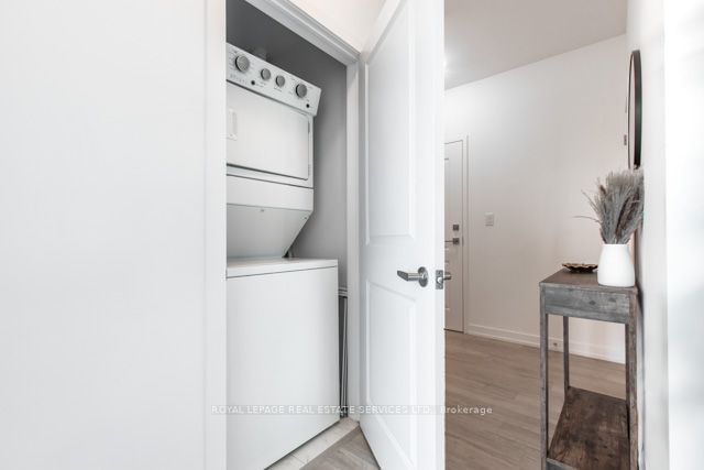 460 DUNDAS St E, unit 519 for rent - image #34