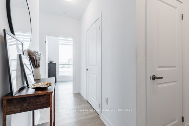 460 Dundas St E, unit 519 for sale - image #6