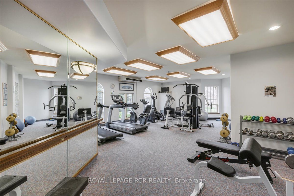 95 Twentyplace Blvd, unit 3 for sale - image #33