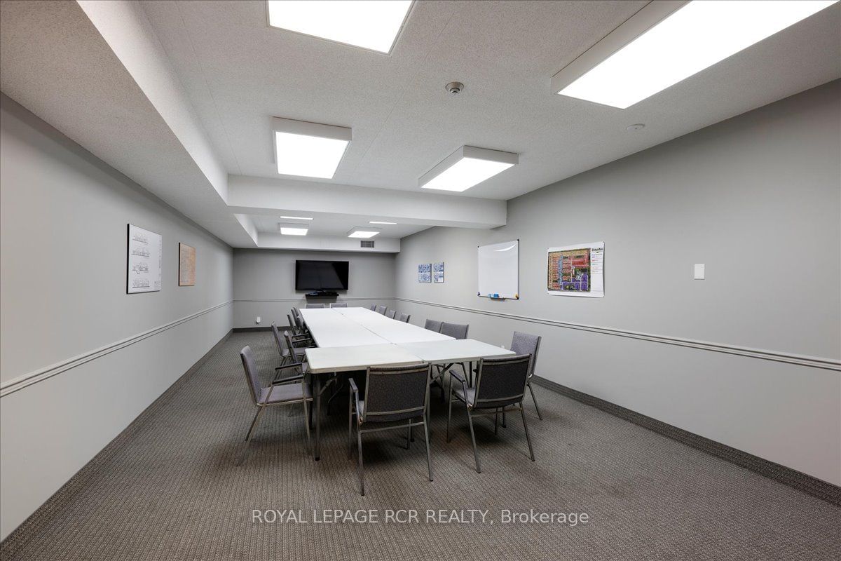 95 Twentyplace Blvd, unit 3 for sale - image #35