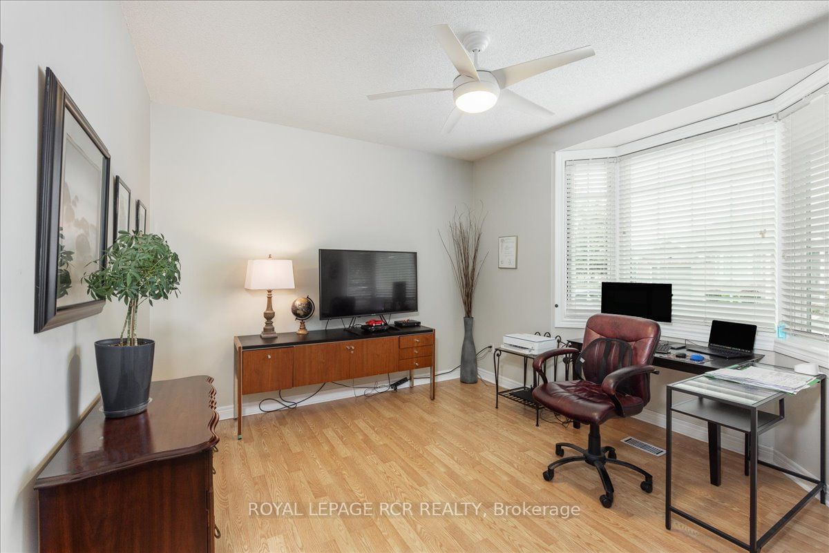 95 Twentyplace Blvd, unit 3 for sale - image #4