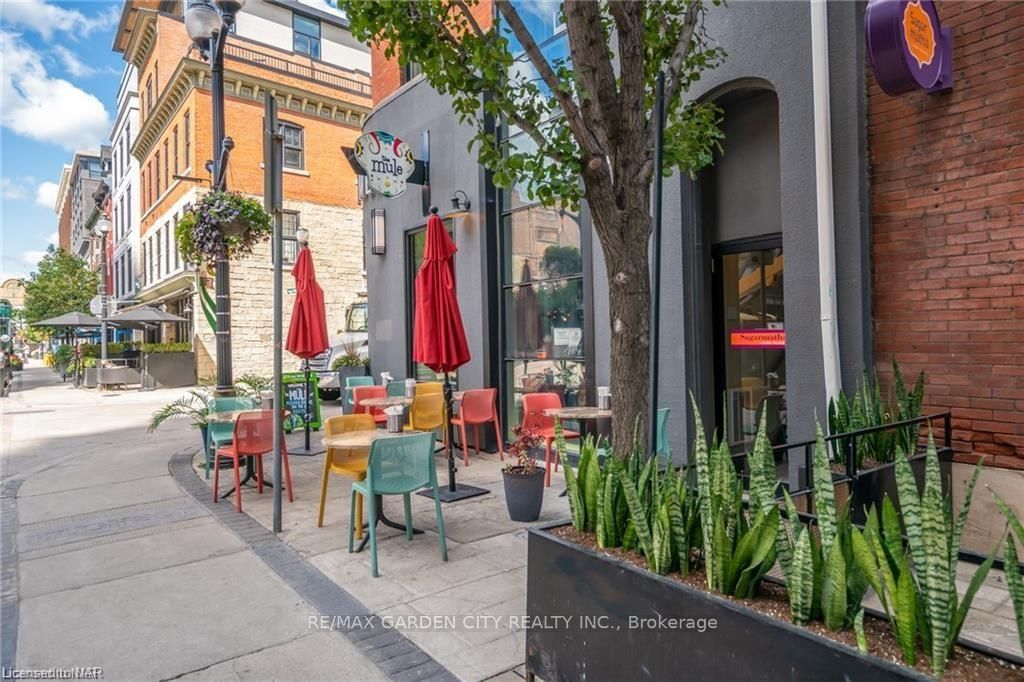 112 King St E, unit LPH10 for sale - image #36