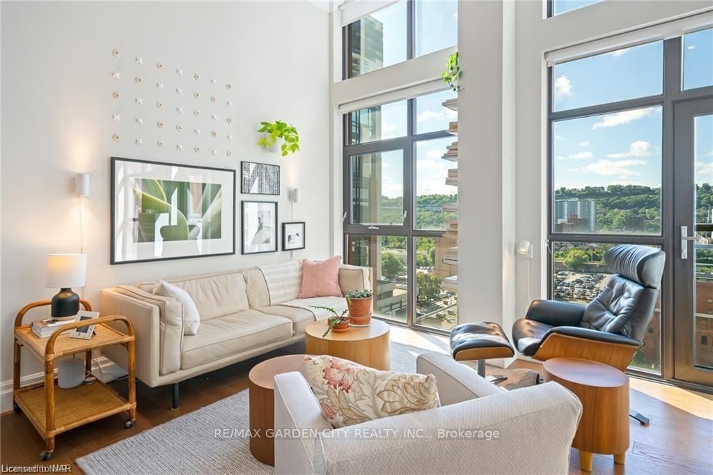 112 King St E, unit LPH10 for sale - image #8