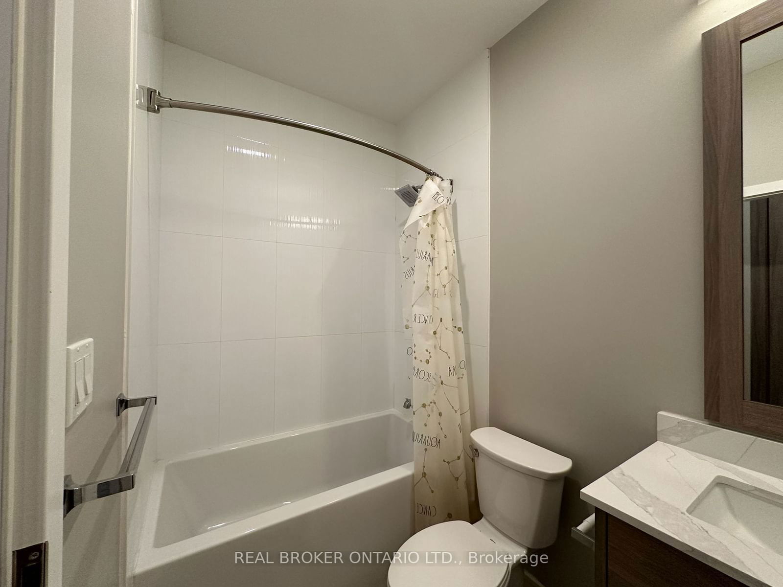 20 George St, unit 801 for rent - image #7