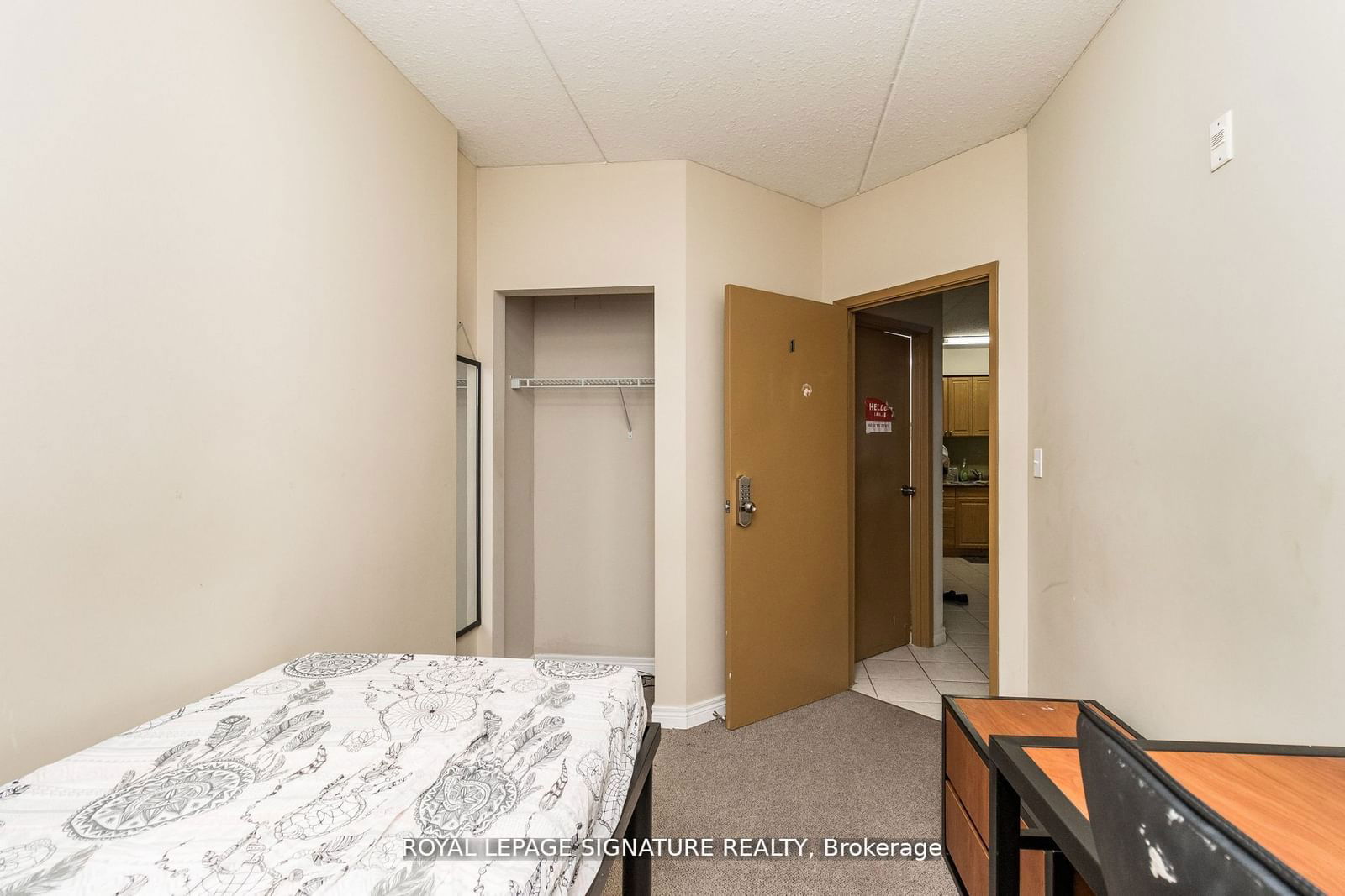 253 Lester St, unit 101 for sale - image #33